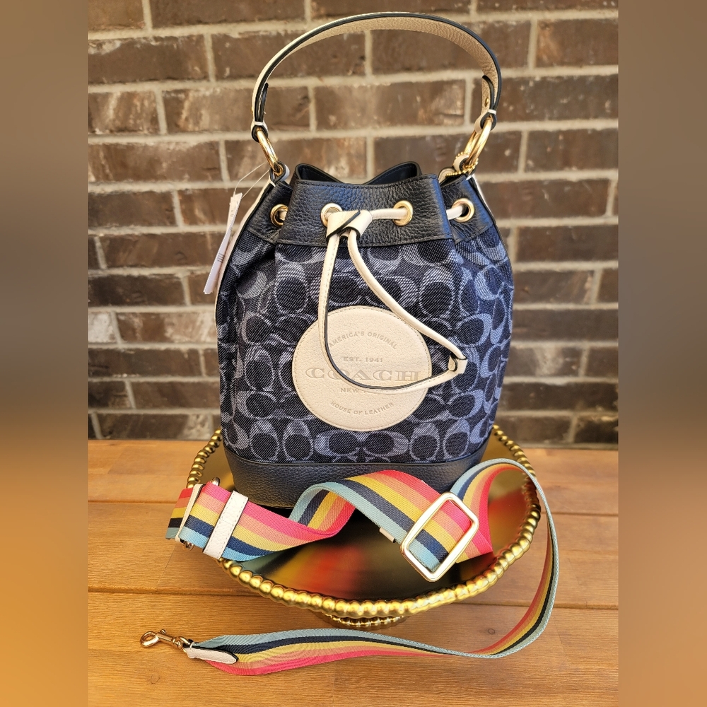COACH **NWT** Dempsey Drawstring Bucket Bag in Signature Denim